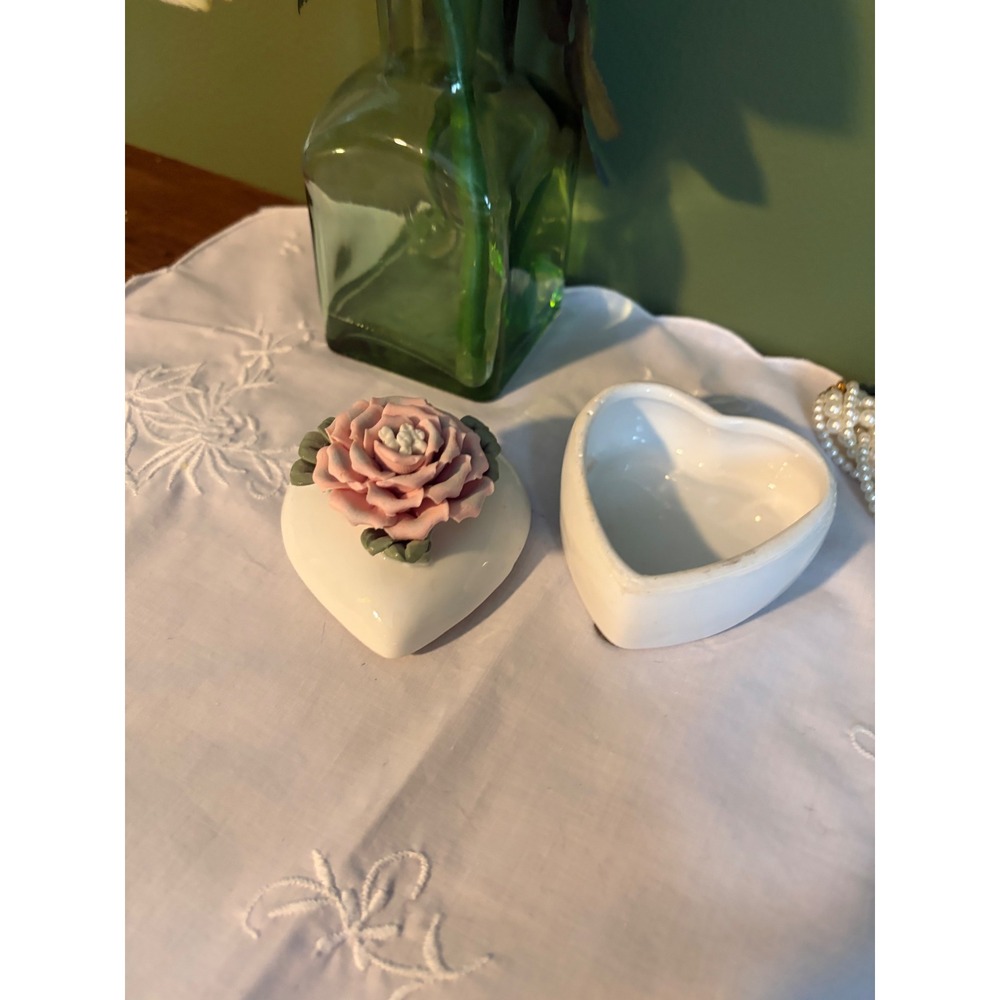 Vintage Capodimonte Style Heart Trinket Box, Pink Rose Lid